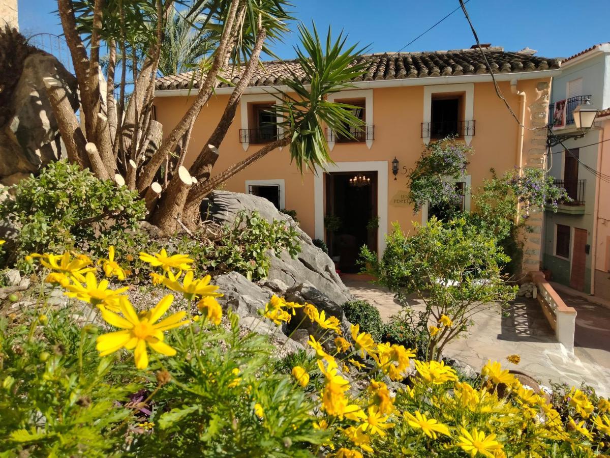 Les Penyetes Boutique Bed And Breakfast Campell Exterior photo